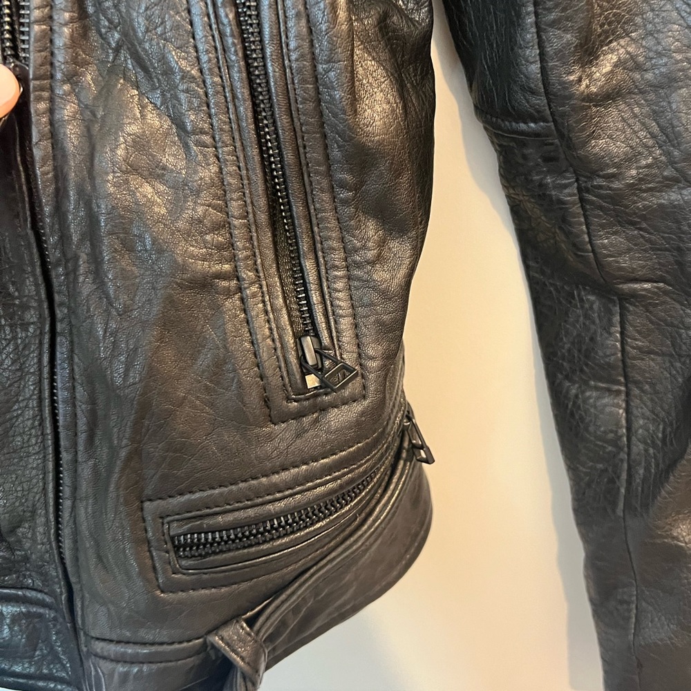 Authentic Leather Jacket!! - image 7